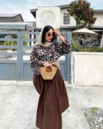 ست شومیز قلبی و دامن مدل love کد 1402 - Image 2